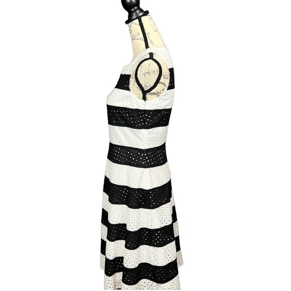 CALVIN Klein black and white fit and flare dress size 4 - Picture 3 of 9